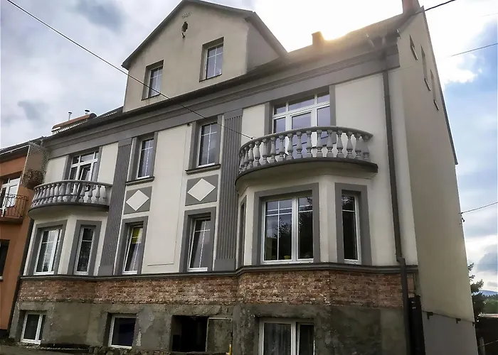 Metro Apartment